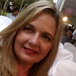 KARLA JÚLIA MARCELINO