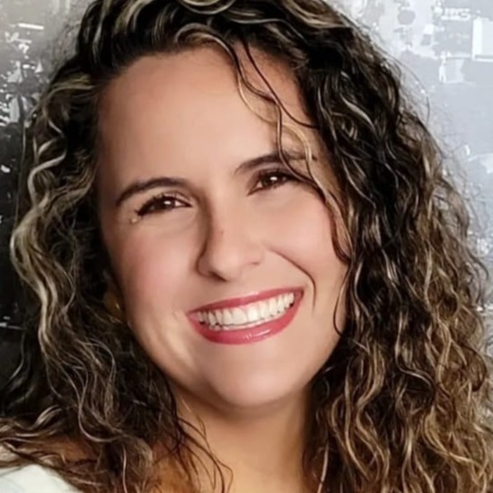 Maria Elisa Marcelino de Andrade